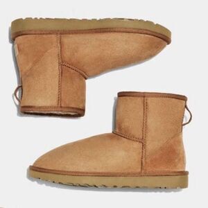 UGG Chestnut Suede Classic Mini II Genuine Shearling Lined Boot Sz 8 Winter Cozy
